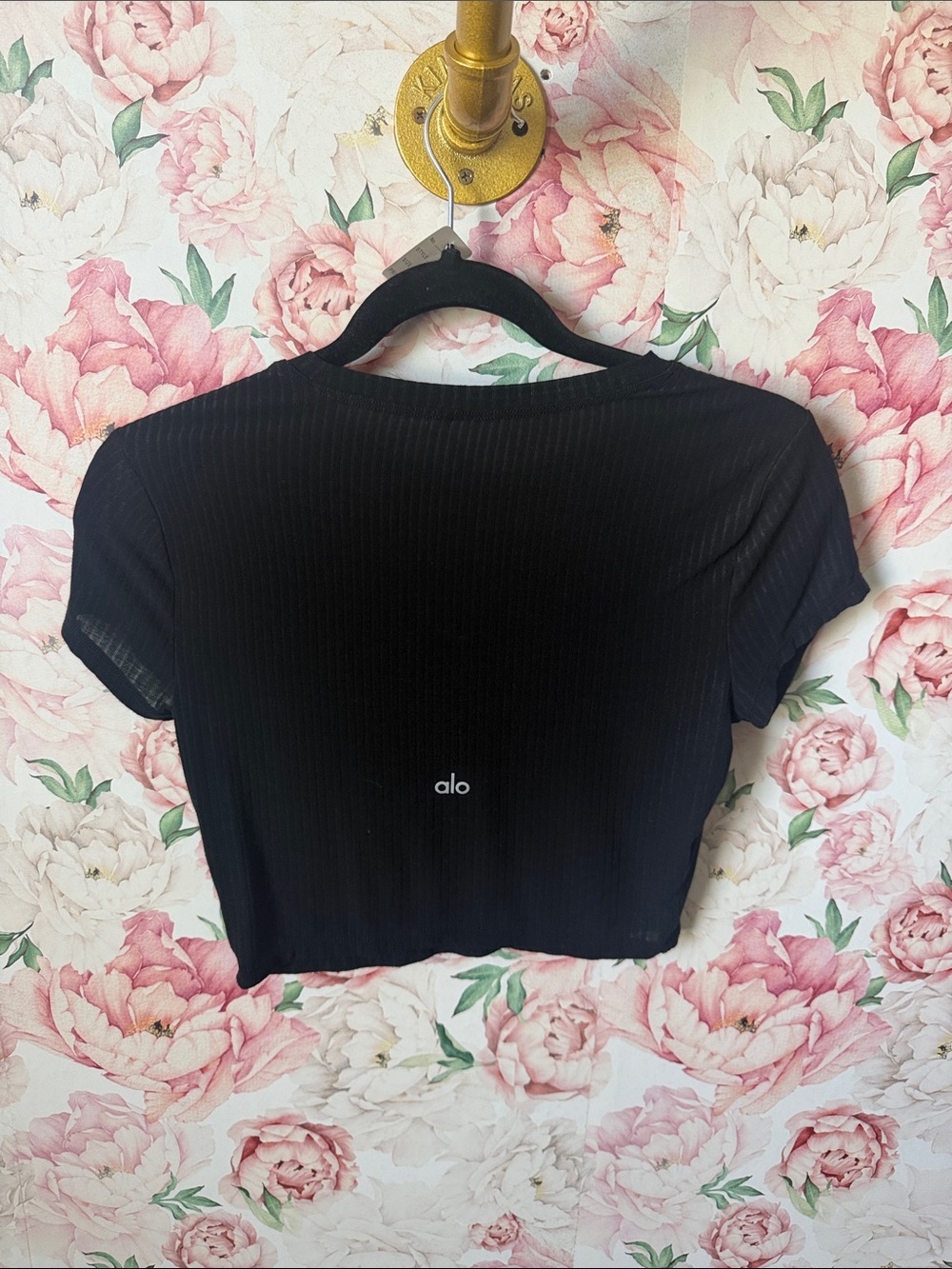 Alo Yoga Black Ribbed Semi Sheer Black Crop Short Sleeve Top Tee size XS/S